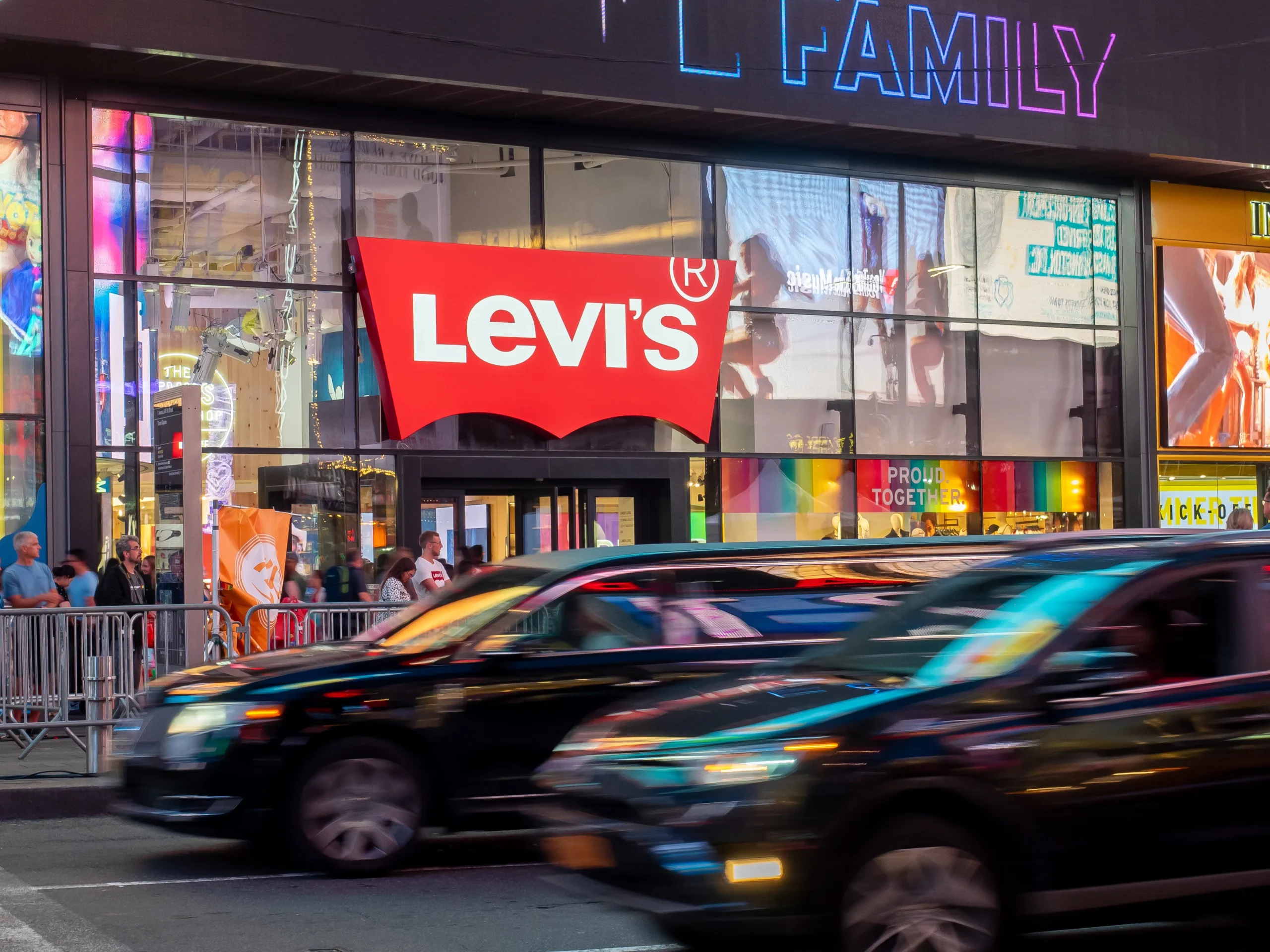 Stocks Making the Biggest Premarket Moves: Levi Strauss