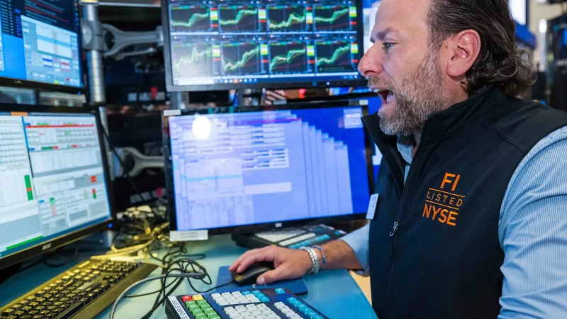 The Stock Market Slumps As Investors Realize Rates Will Remain High For A While