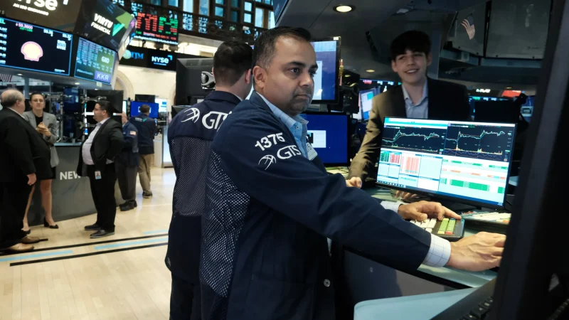 The 10-year Treasury Yield Remains Below 4% Ahead of the U.S Inflation Report