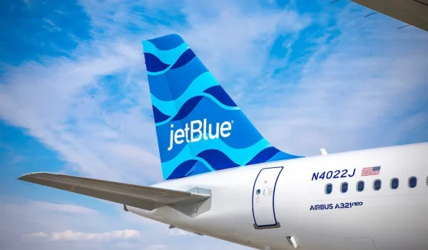 Stocks Making The Biggest Premarket Moves: Jetblue